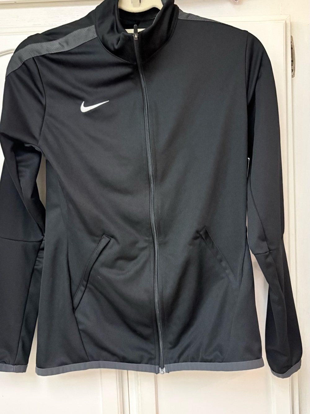 Nike Women’s Black Full-Zip Athletic Jacket with Gray Accents
